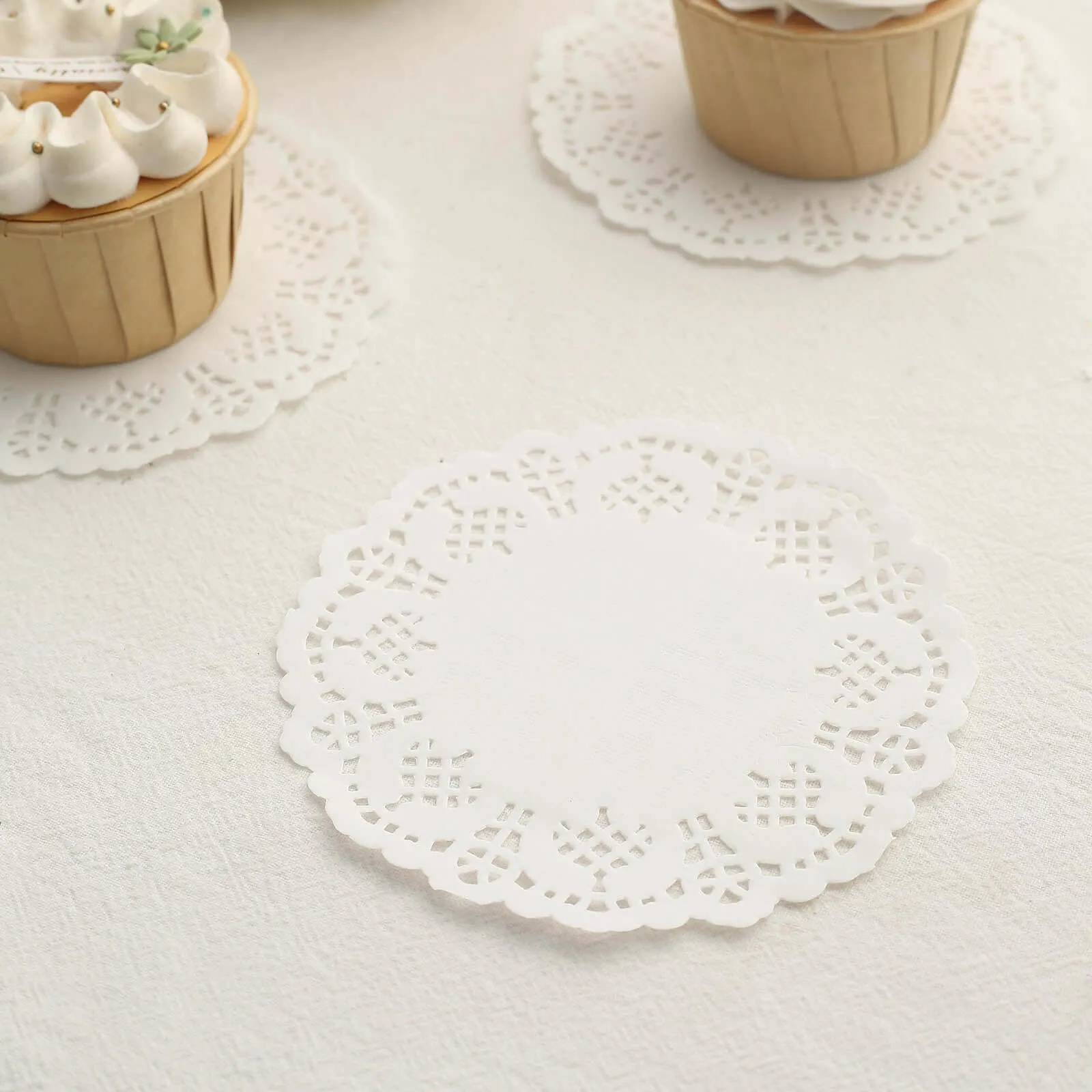 100 Pcs White Round Food Grade Paper Lace Doilies 4"